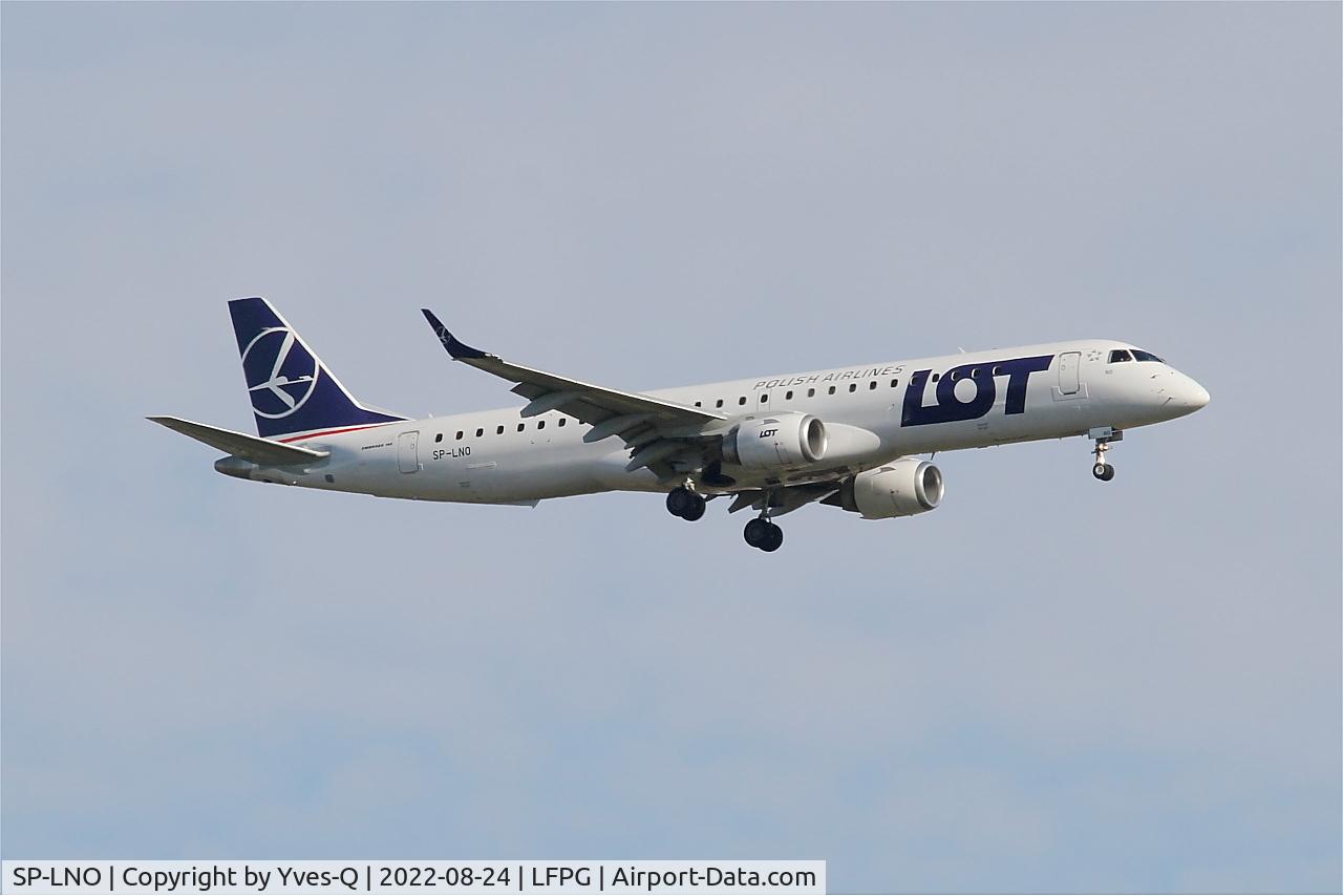 SP-LNO, 2007 Embraer 195LR (ERJ-190-200LR) C/N 19000084, Embraer 195LR, On final rwy 09L, Roissy Charles De Gaulle airport (LFPG-CDG)