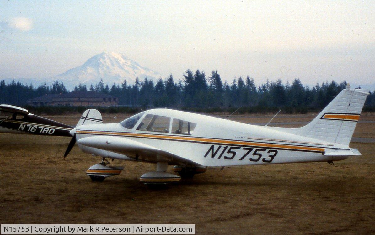N15753, 1972 Piper PA-28-140 C/N 28-7325152, The Cherokee at Thun Field