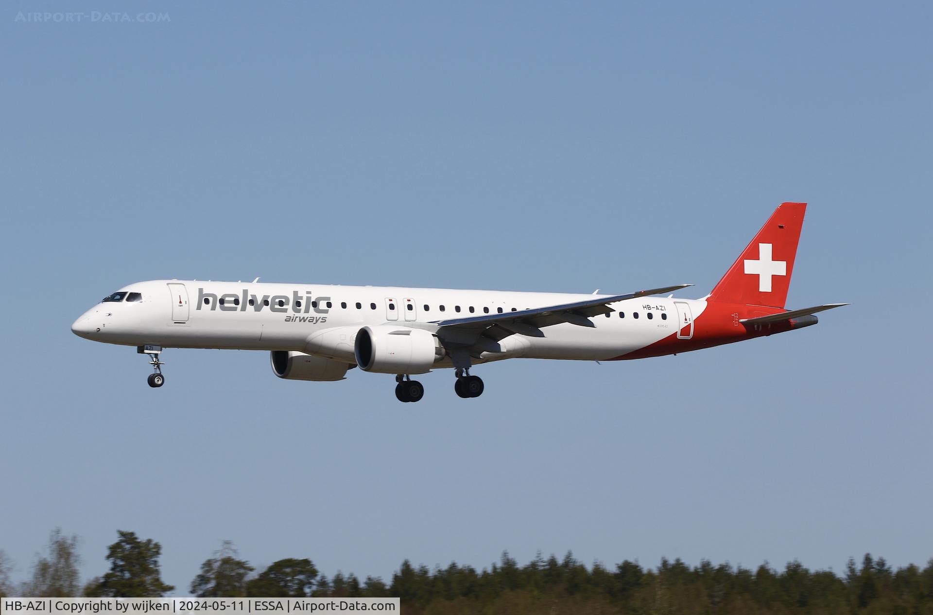 HB-AZI, 2021 Embraer E195-E2 (ERJ-190-400STD) C/N 19020055, RWY 26