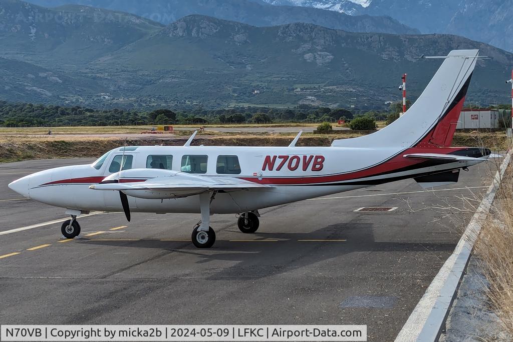 N70VB, 1977 Smith Aerostar 600 C/N 60-0446-150, Parked