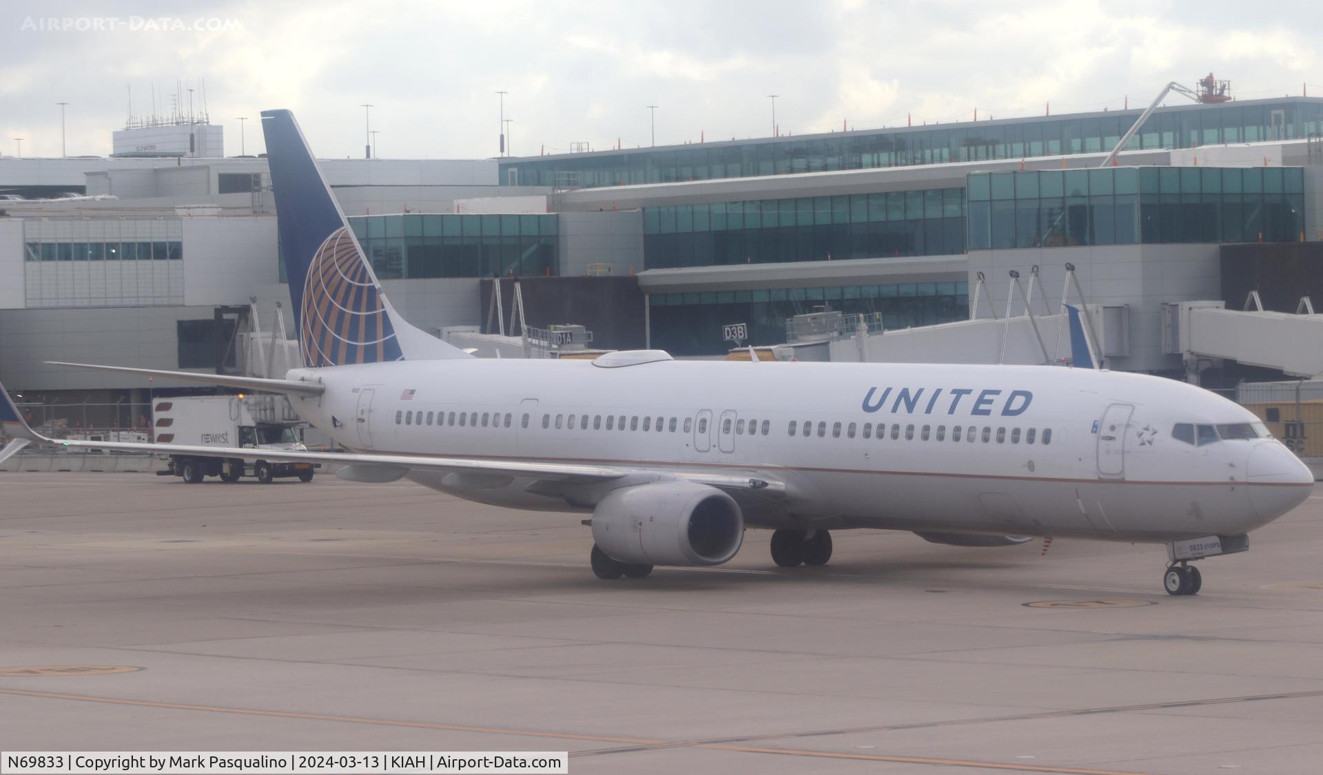 N69833, 2014 Boeing 737-924/ER C/N 44565, Boeing 737-924/ER
