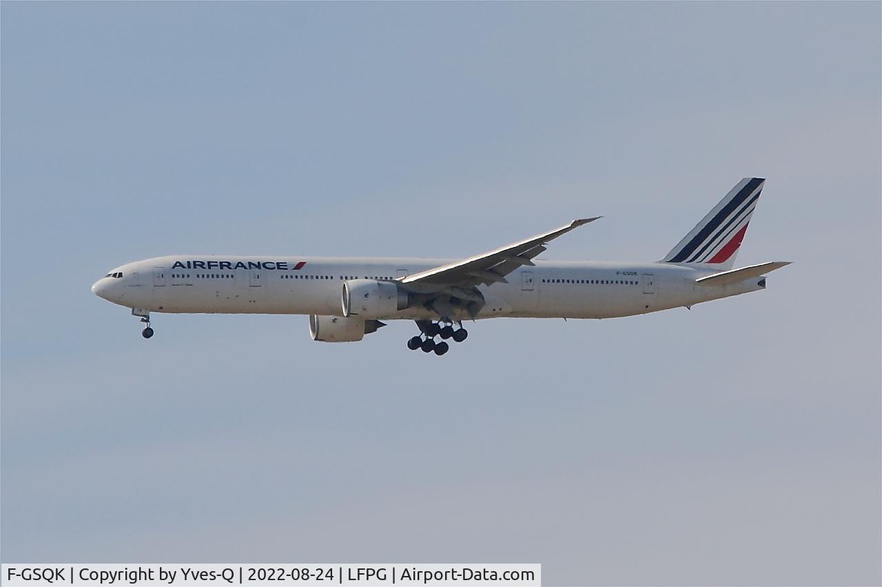 F-GSQK, 2005 Boeing 777-328/ER C/N 32845, Boeing 777-328ER, Short approach rwy 08R, Roissy Charles De Gaulle airport (LFPG-CDG)