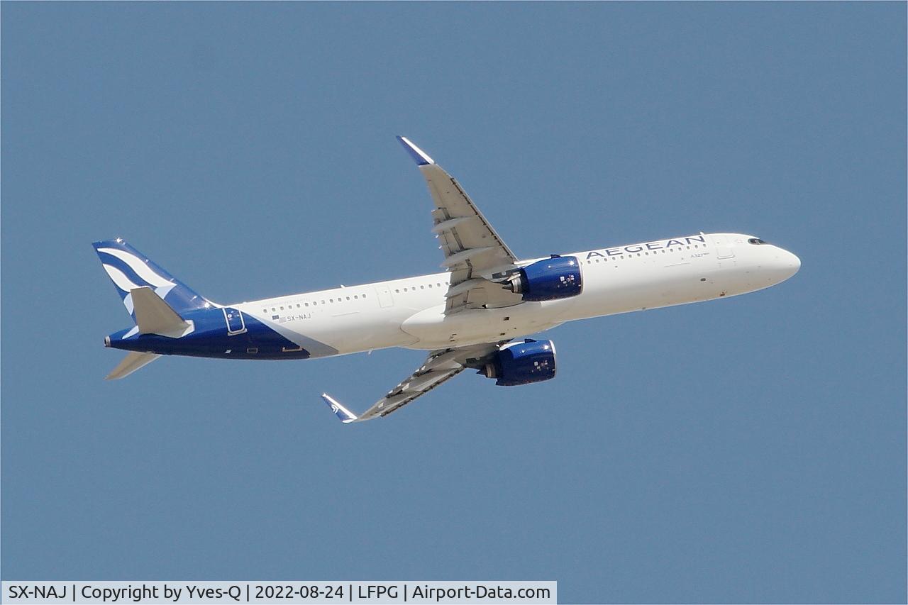 SX-NAJ, 2022 Airbus A321-271NX C/N 10832, Airbus A321-271NX, Climbing from rwy 09R, Roissy Charles De Gaulle airport (LFPG-CDG)