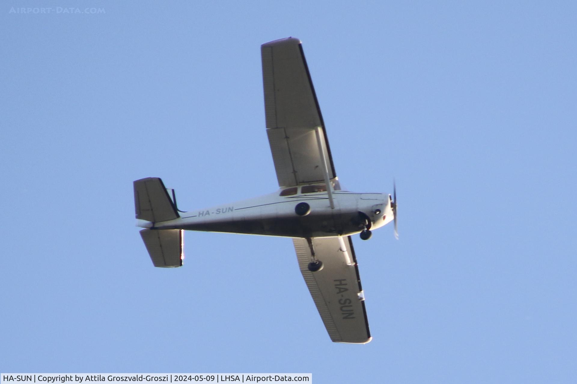 HA-SUN, 1958 Cessna 172 C/N 36536, LHSA - in the airspace of Szentkirályszabadja airport, Hungary