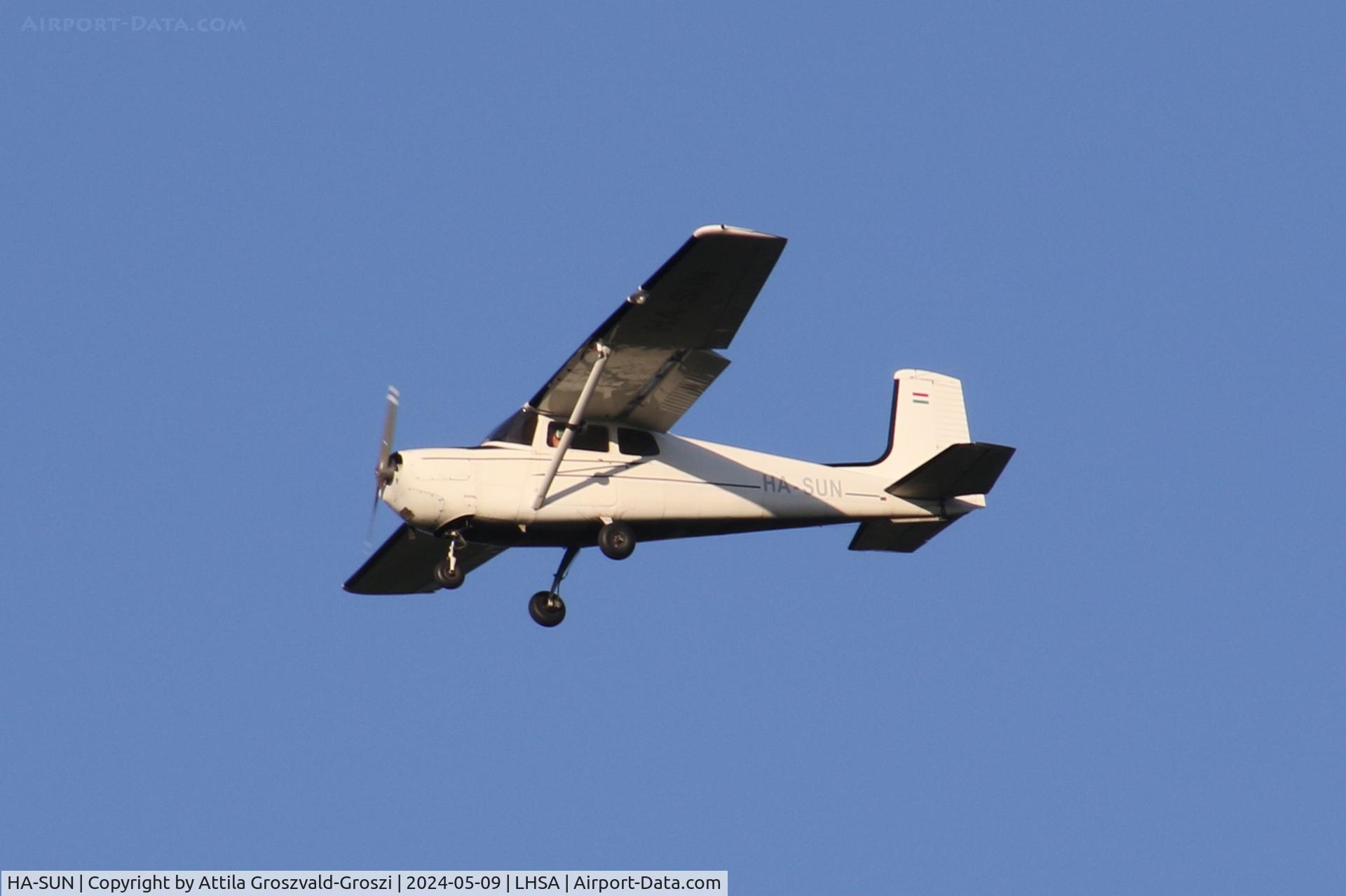 HA-SUN, 1958 Cessna 172 C/N 36536, LHSA - in the airspace of Szentkirályszabadja airport, Hungary