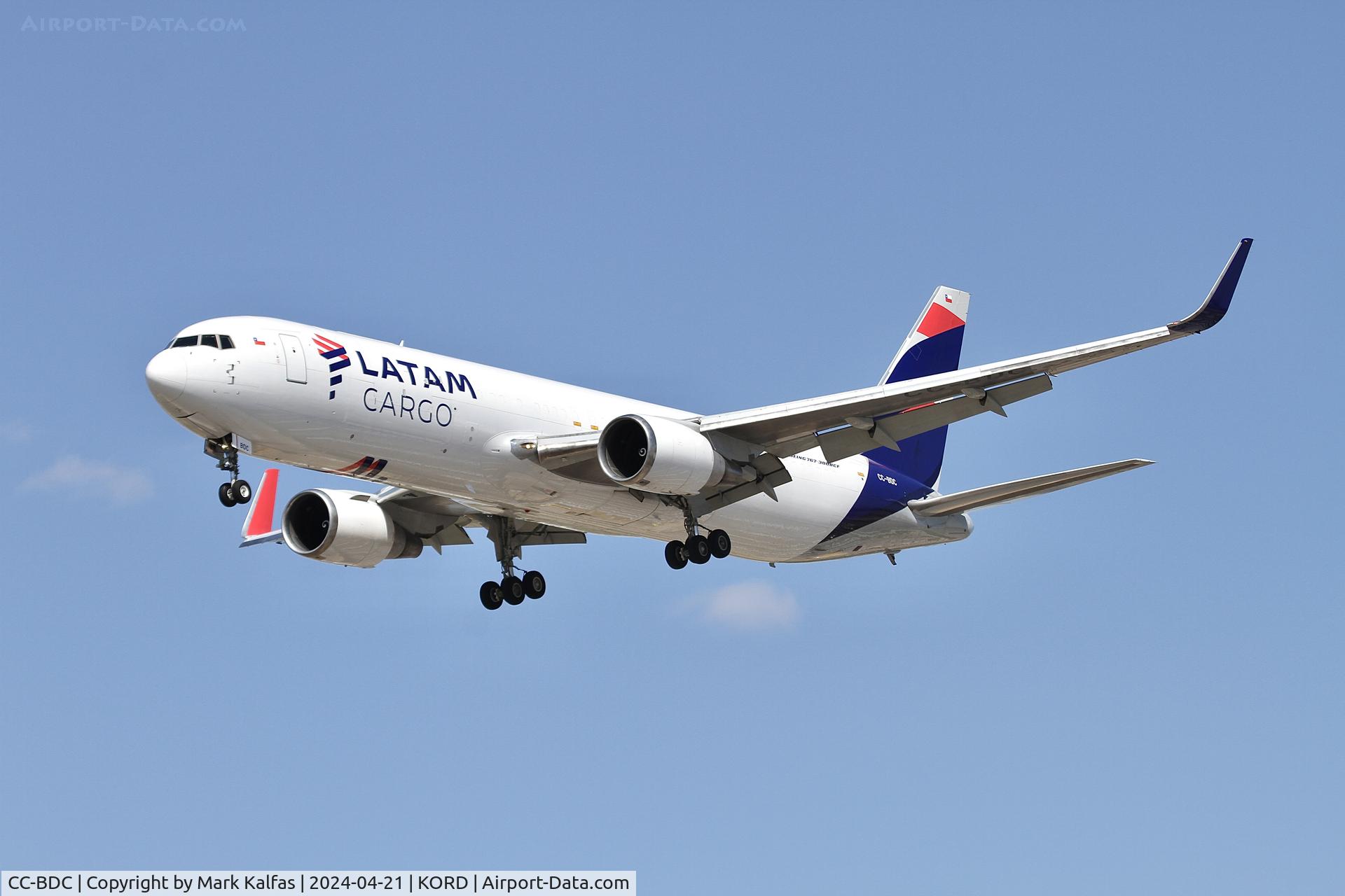 CC-BDC, 2011 Boeing 767-316/ER C/N 40591, B763 LATAM Cargo Colombia 767-316/ER BCF CC-BDC LAE1825 LAX-ORD, 28C approach KORD