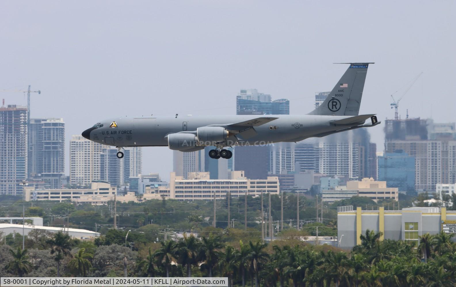 58-0001, 1958 Boeing KC-135R Stratotanker C/N 17746, KC-135R zx