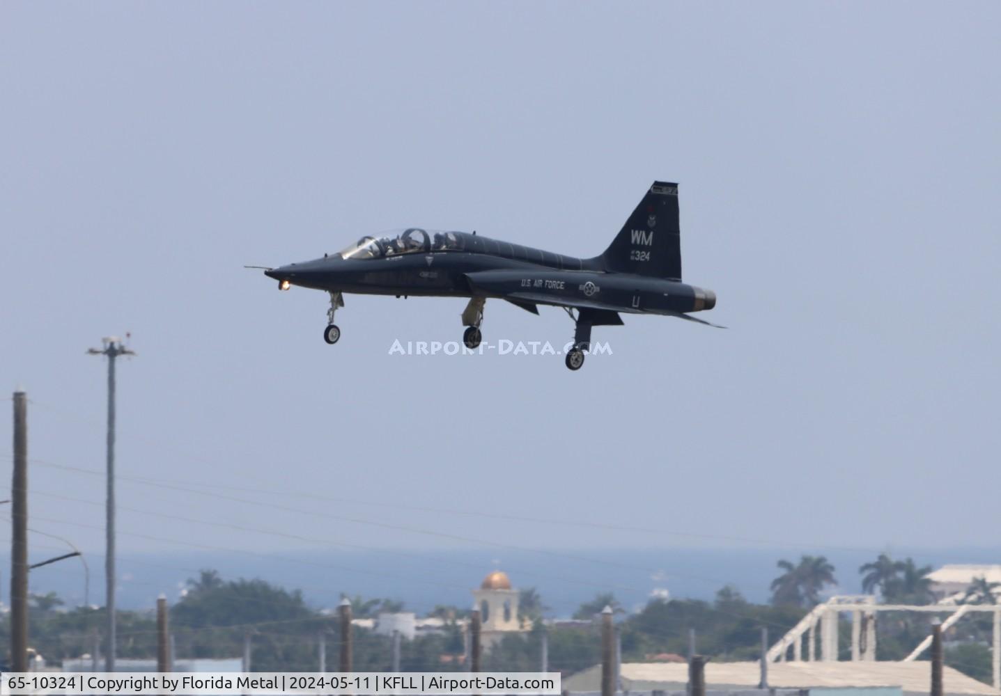 65-10324, 1965 Northrop T-38A-60-NO C/N N.5743, T-38A zx
