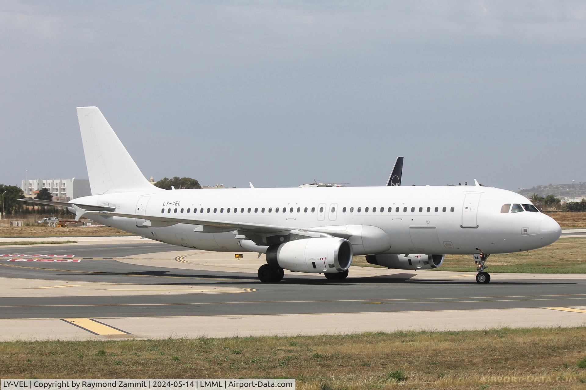 LY-VEL, 2003 Airbus A320-232 C/N 1998, A320 LY-VEL Avion Express