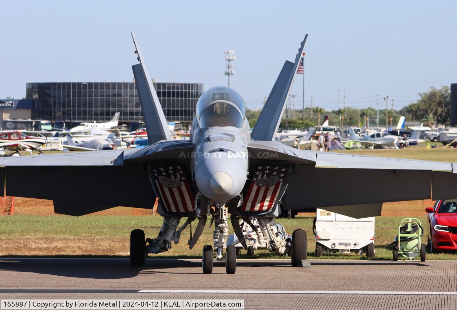 165887, Boeing F/A-18F Super Hornet C/N F047, F-18F zx