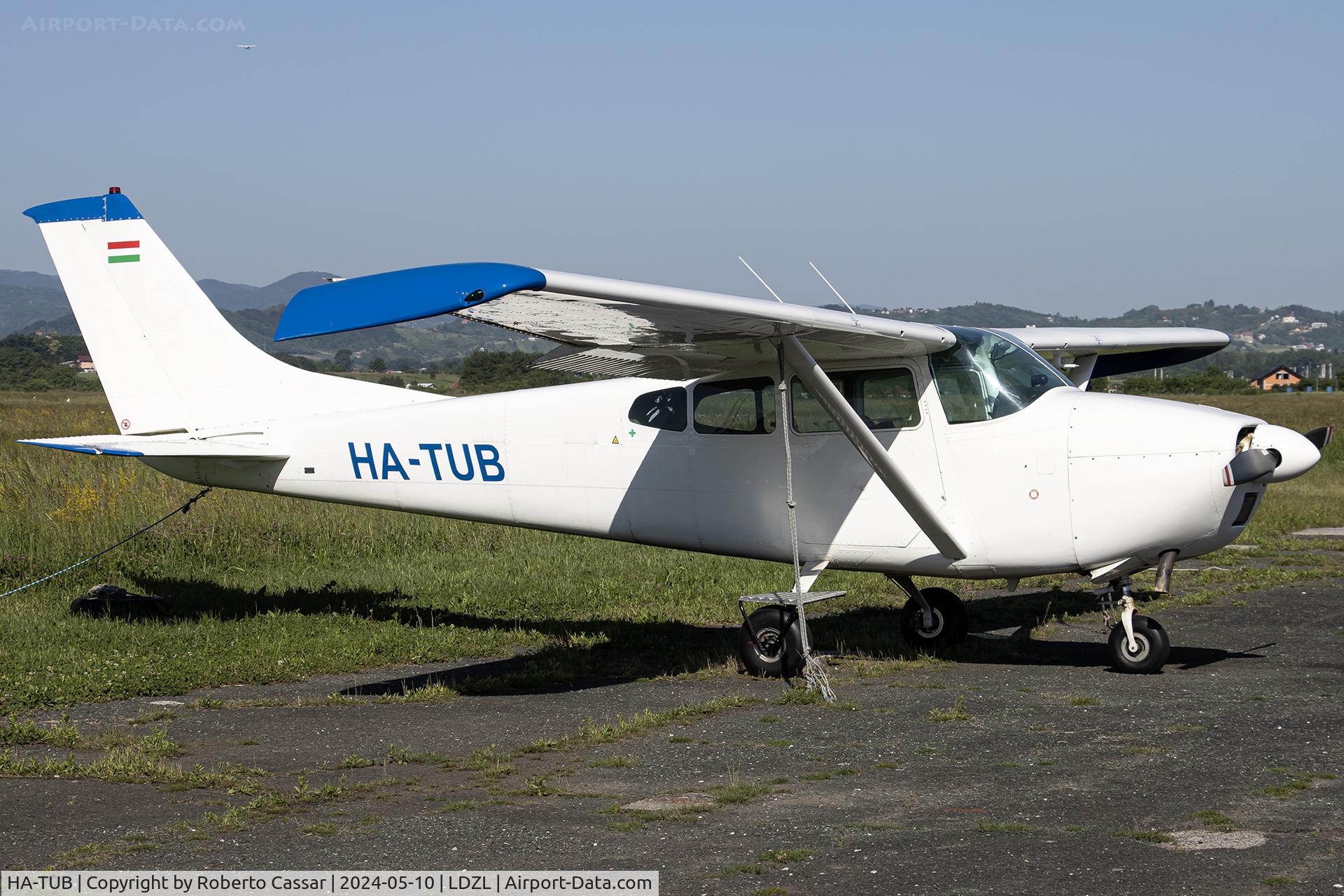 HA-TUB, 1961 Cessna 182D Skylane C/N 18253201, Lucko
