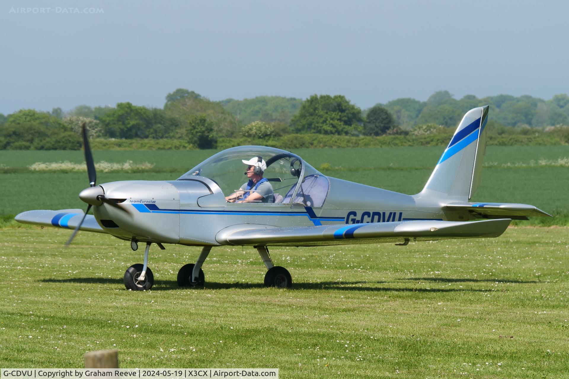 G-CDVU, 2006 Aerotechnik EV-97 TeamEurostar UK C/N 2525, Just landed at Northrepps.