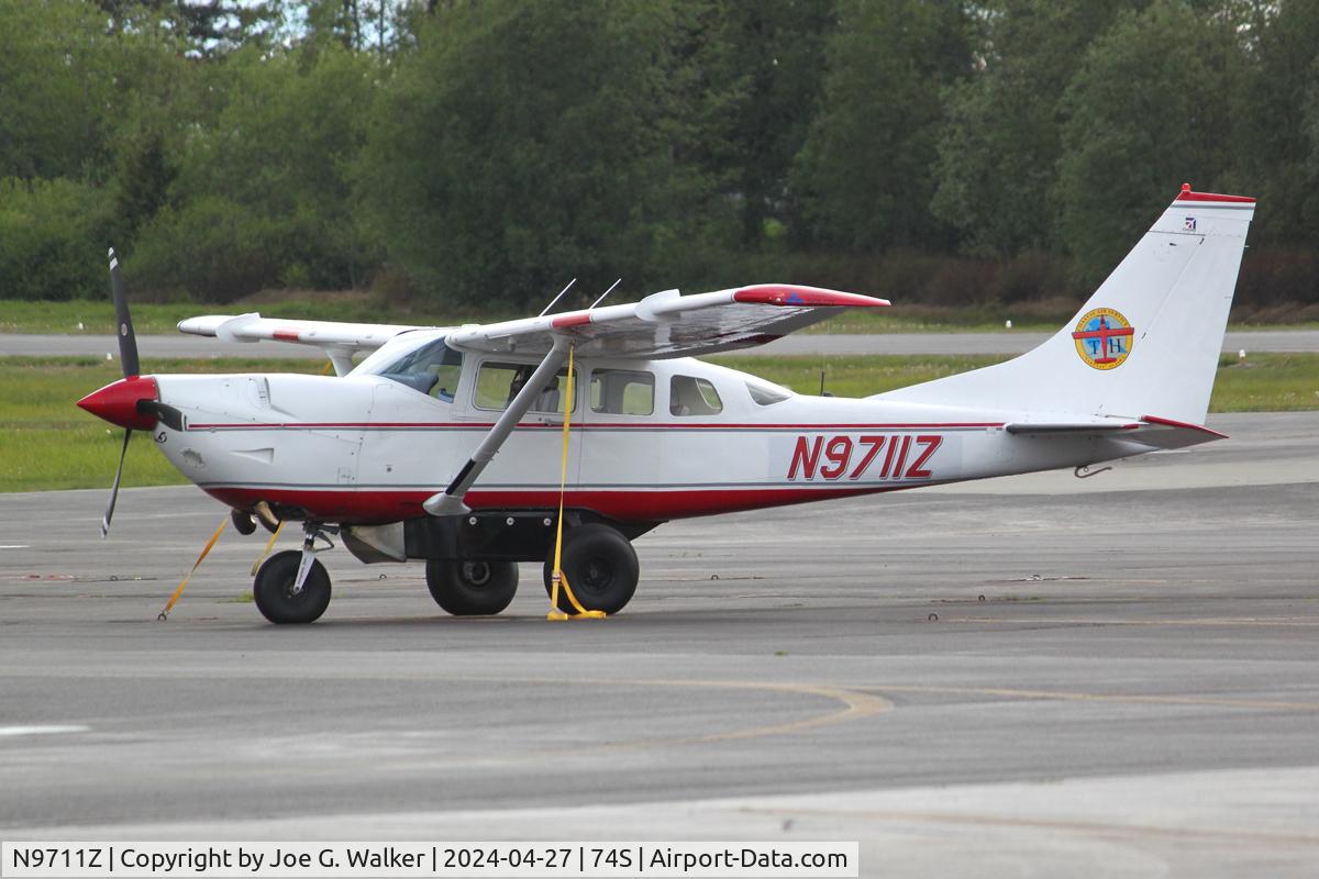 N9711Z, 1982 Cessna U206G Stationair C/N U20606619, Seen on the ramp at Anacortes.
