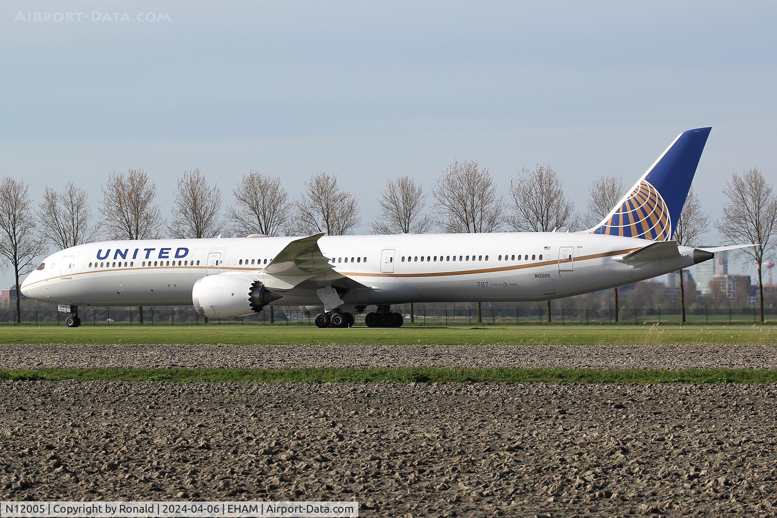 N12005, 2019 Boeing 787-10 Dreamliner Dreamliner C/N 40937, at spl