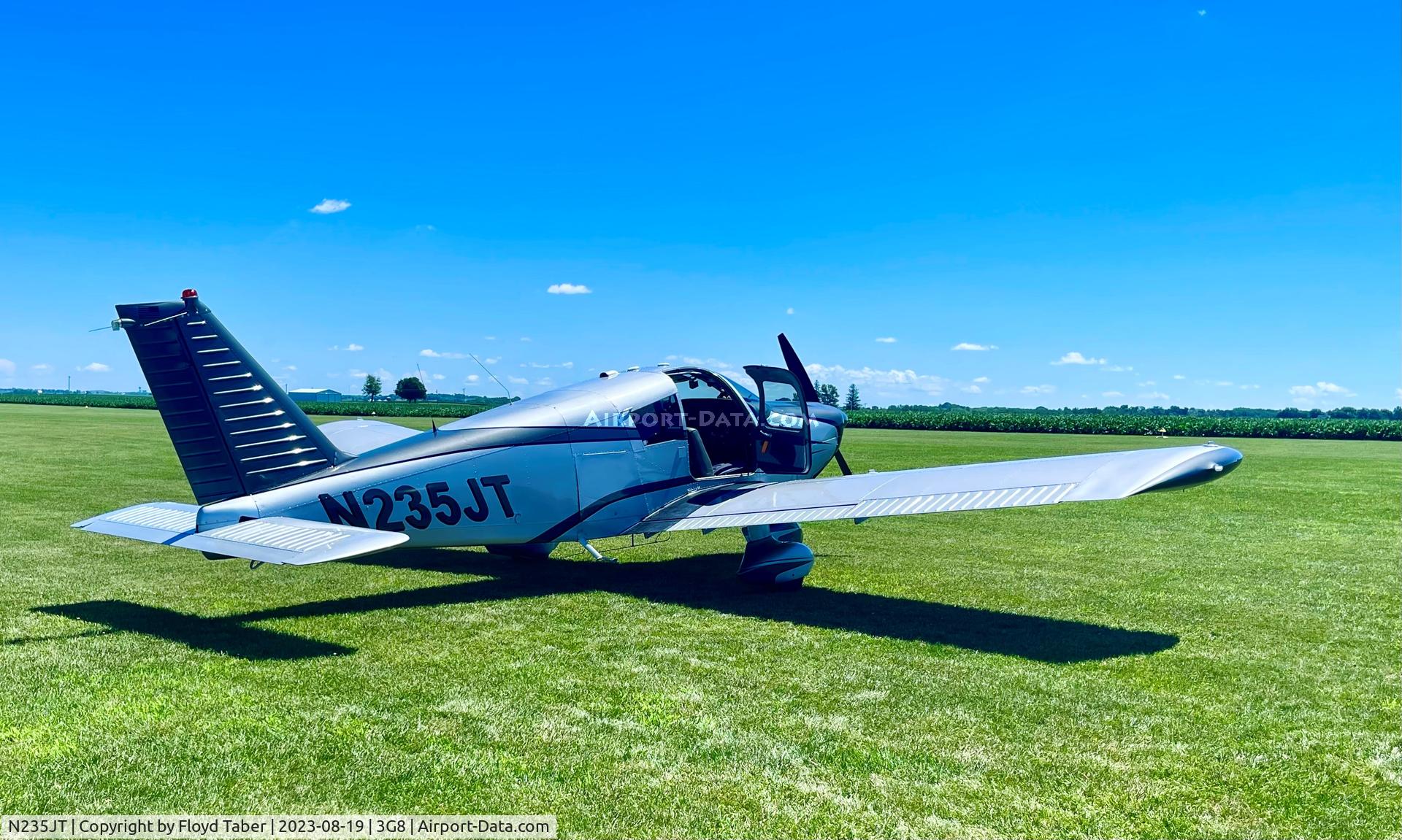 N235JT, 1963 PIPER PA-28-235 C/N 28-10080, EAA Meeting 75/409