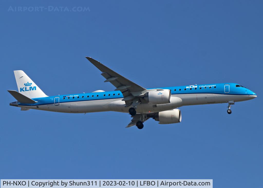 PH-NXO, 2023 Embraer E195-E2 C/N 19020085, Landing rwy 14R