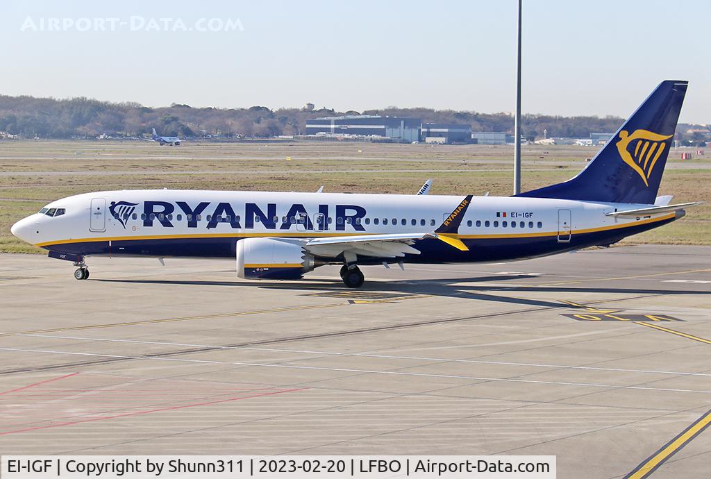 EI-IGF, 2023 Boeing 737-8-200 MAX C/N 67074, Taxiing for departure...