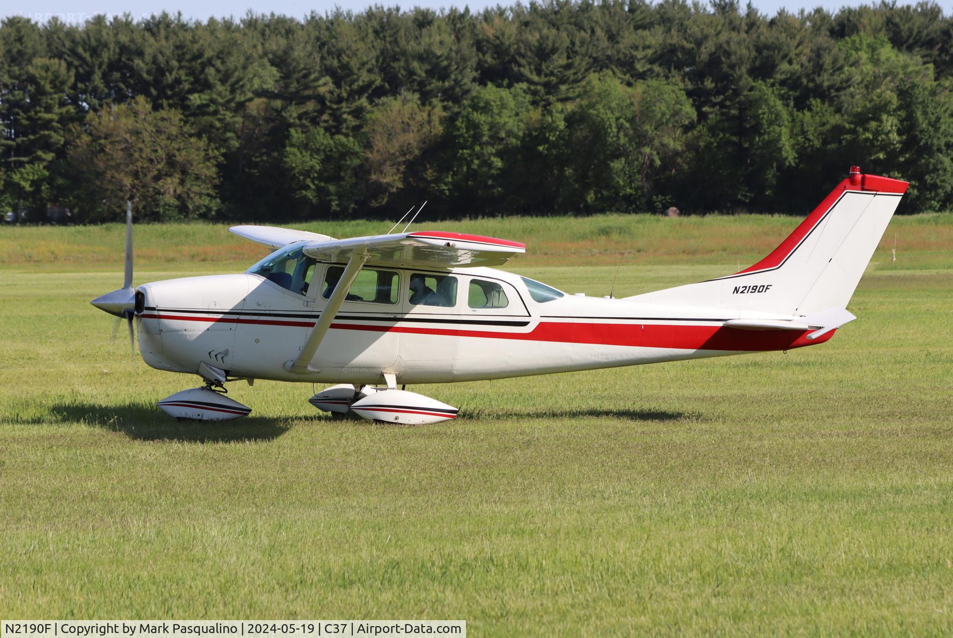 N2190F, 1965 Cessna U206 Super Skywagon C/N U206-0390, Cessna U206