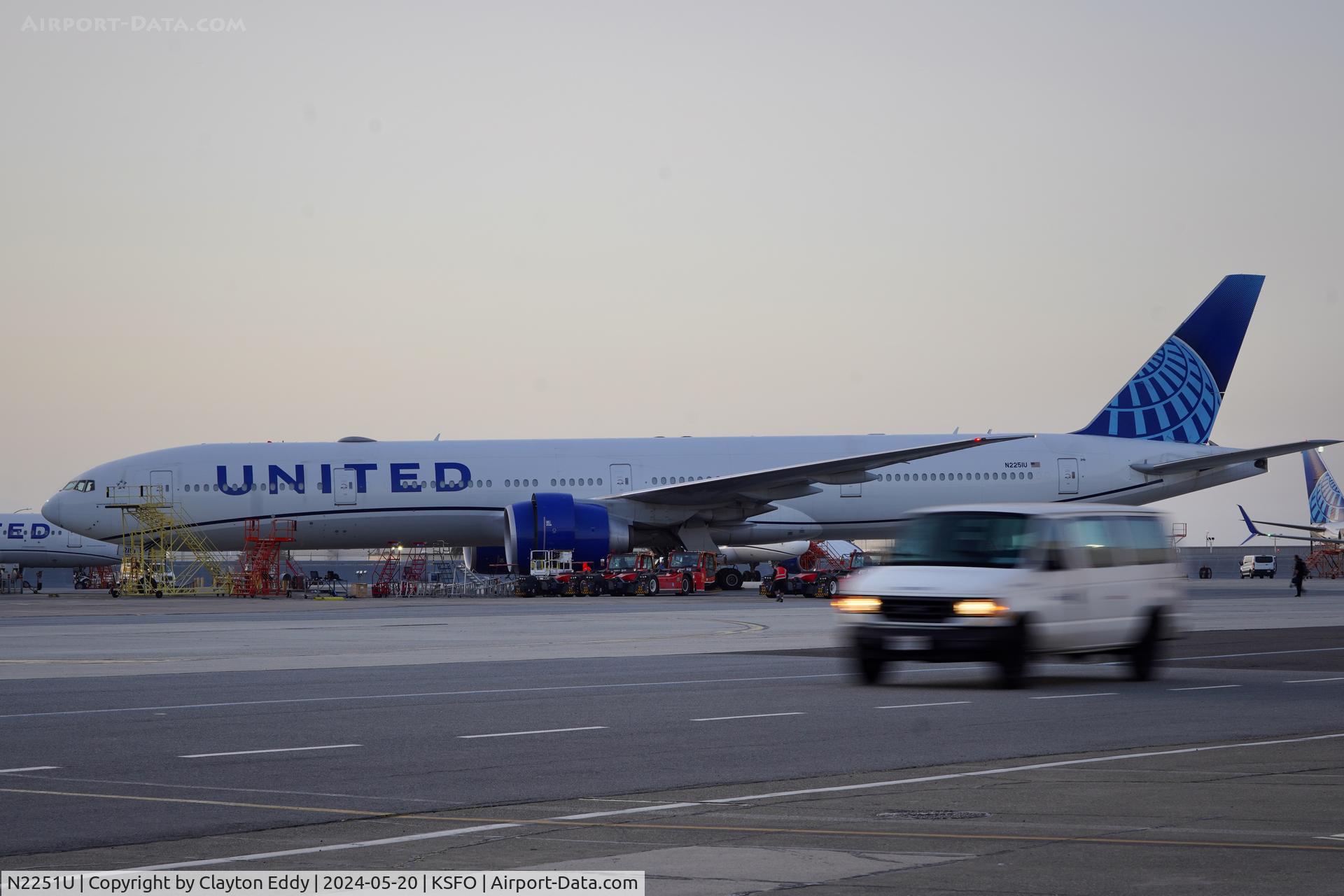 N2251U, 2020 Boeing 777-300/ER C/N 66591, SFO 2024.