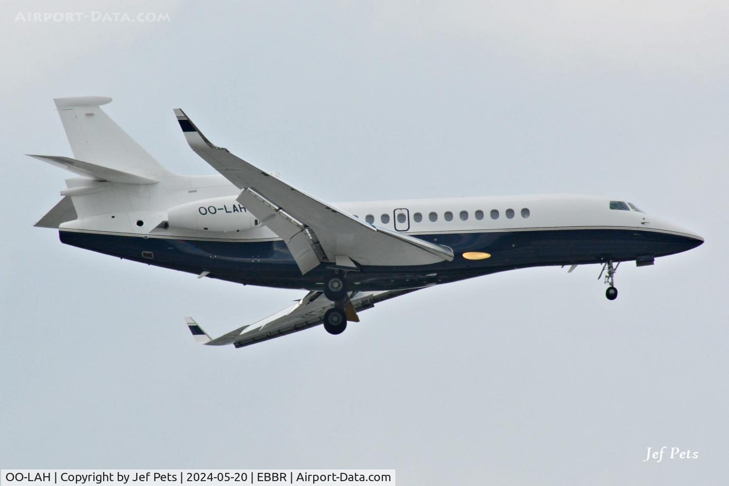 OO-LAH, 2009 Dassault Falcon 7X C/N 060, Landing at Brussels Airport.
