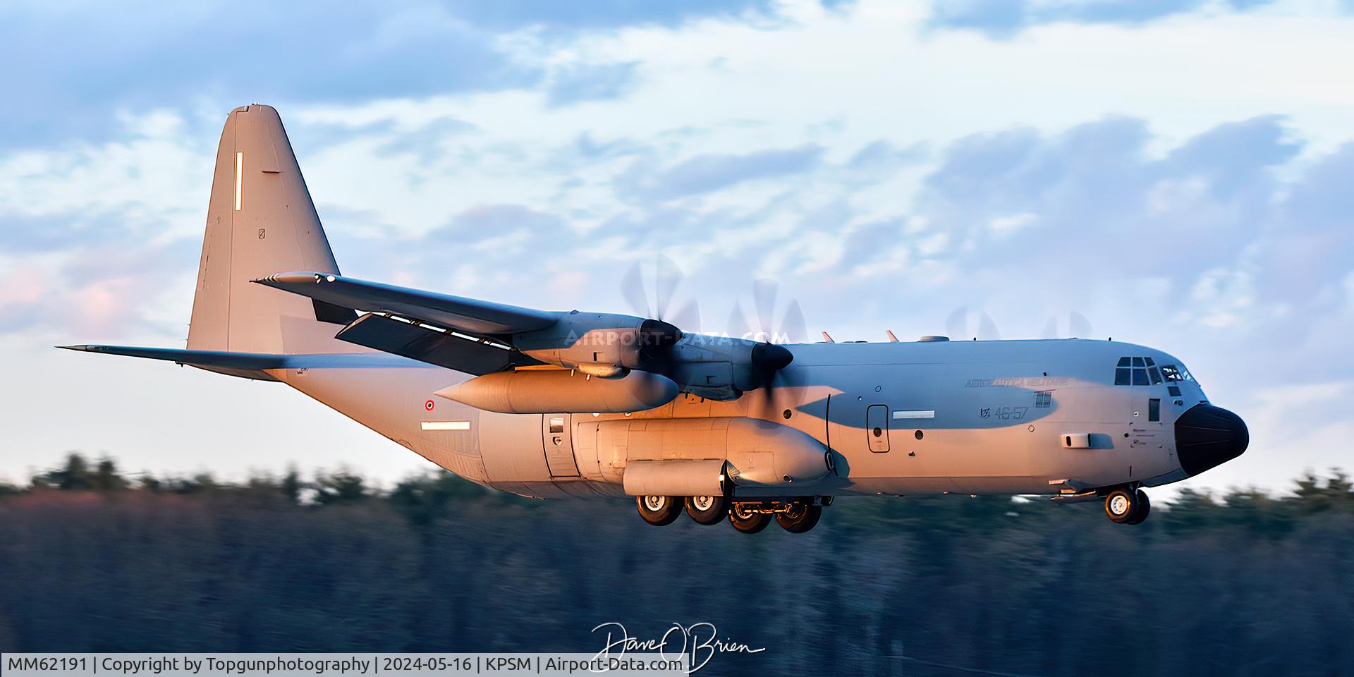 MM62191, Lockheed Martin C-130J-30 Super Hercules C/N 382-5531, Sun finally pops on the final Italian plane to come in and land on RW16