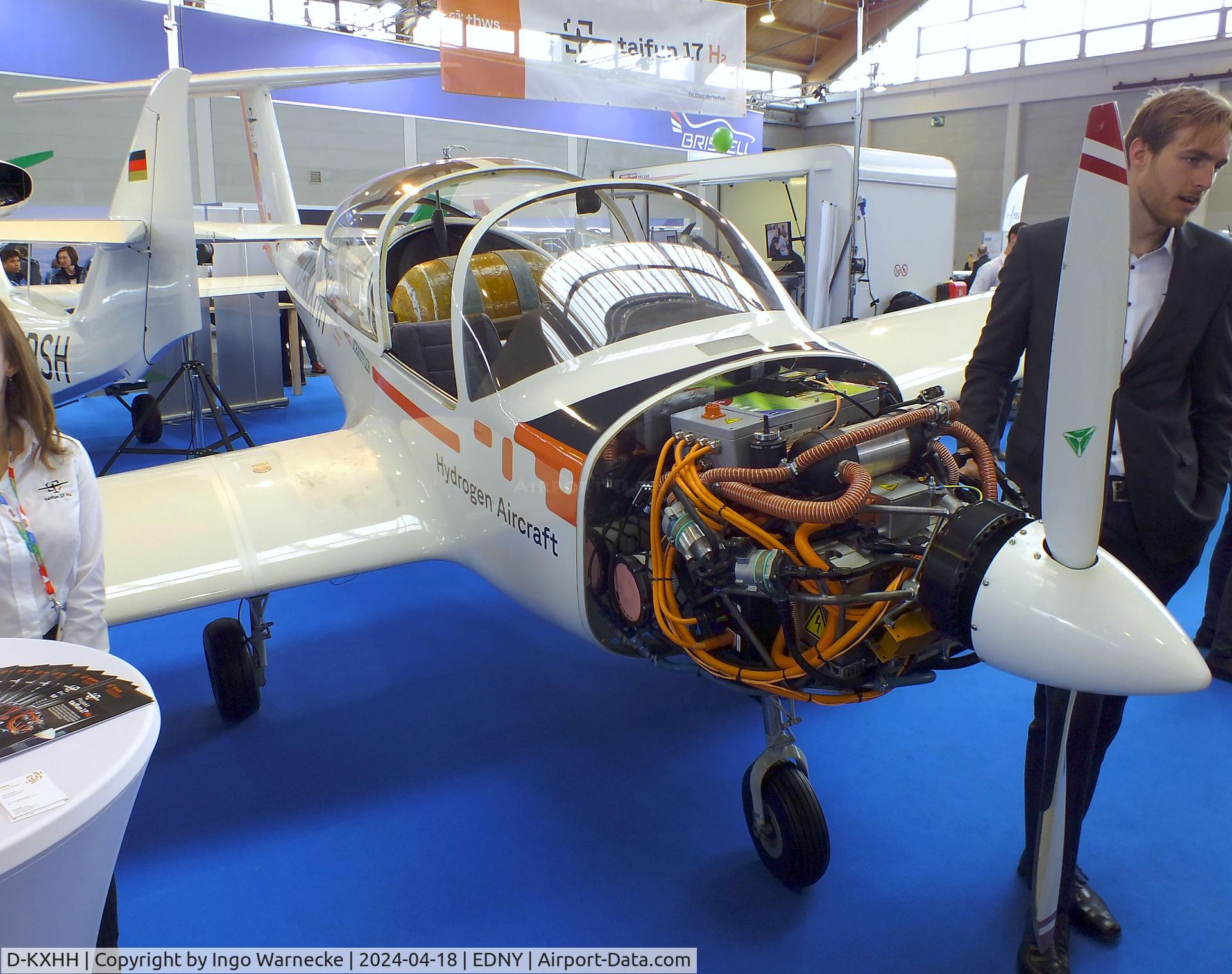 D-KXHH, Valentin / THWS Taifun 17 H2 C/N not found_D-KXHH, Valentin / THWS (Technical University of Applied Sciences Würzburg-Schweinfurt) Taifun 17 H2 with electric motor powered by fuel cell at the AERO 2024, Friedrichshafen