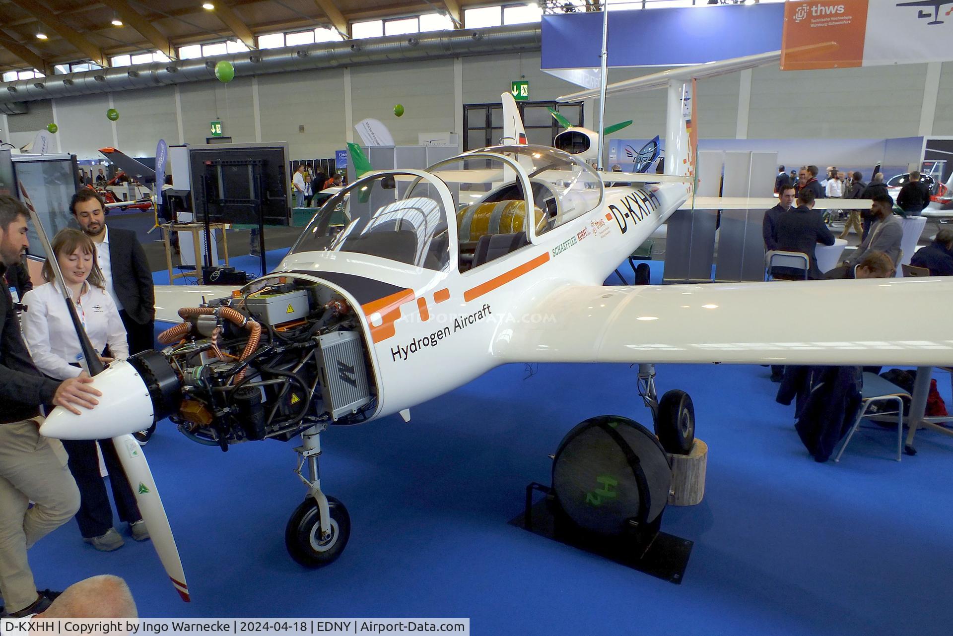 D-KXHH, Valentin / THWS Taifun 17 H2 C/N not found_D-KXHH, Valentin / THWS (Technical University of Applied Sciences Würzburg-Schweinfurt) Taifun 17 H2 with electric motor powered by fuel cell at the AERO 2024, Friedrichshafen