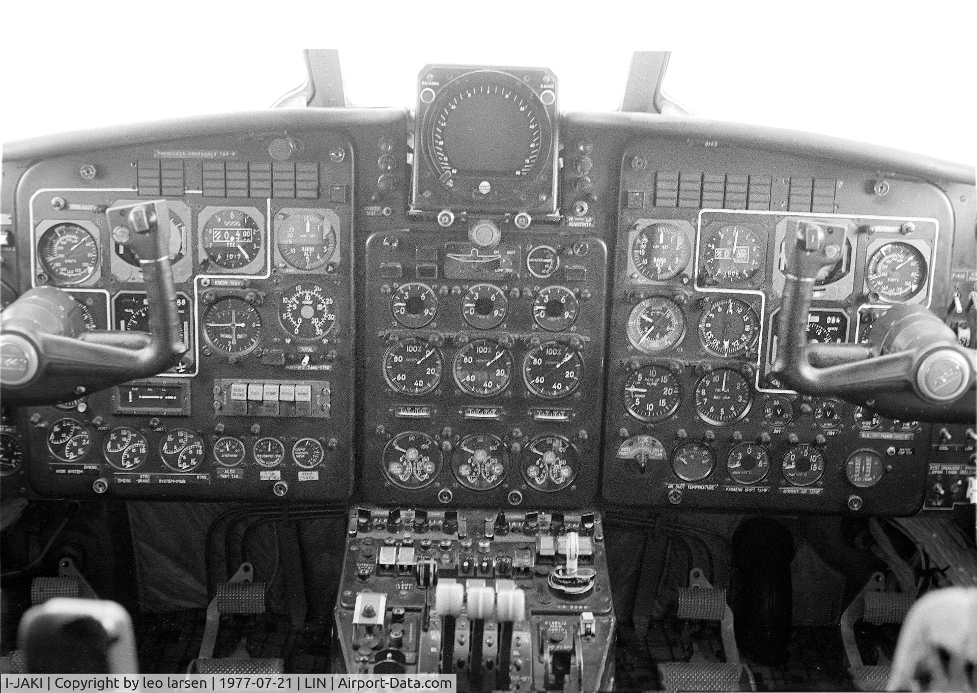 I-JAKI, 1975 Yakovlev Yak-40EC C/N 9141518, Linarte 21.7.1977 FWD Flight  Instrument