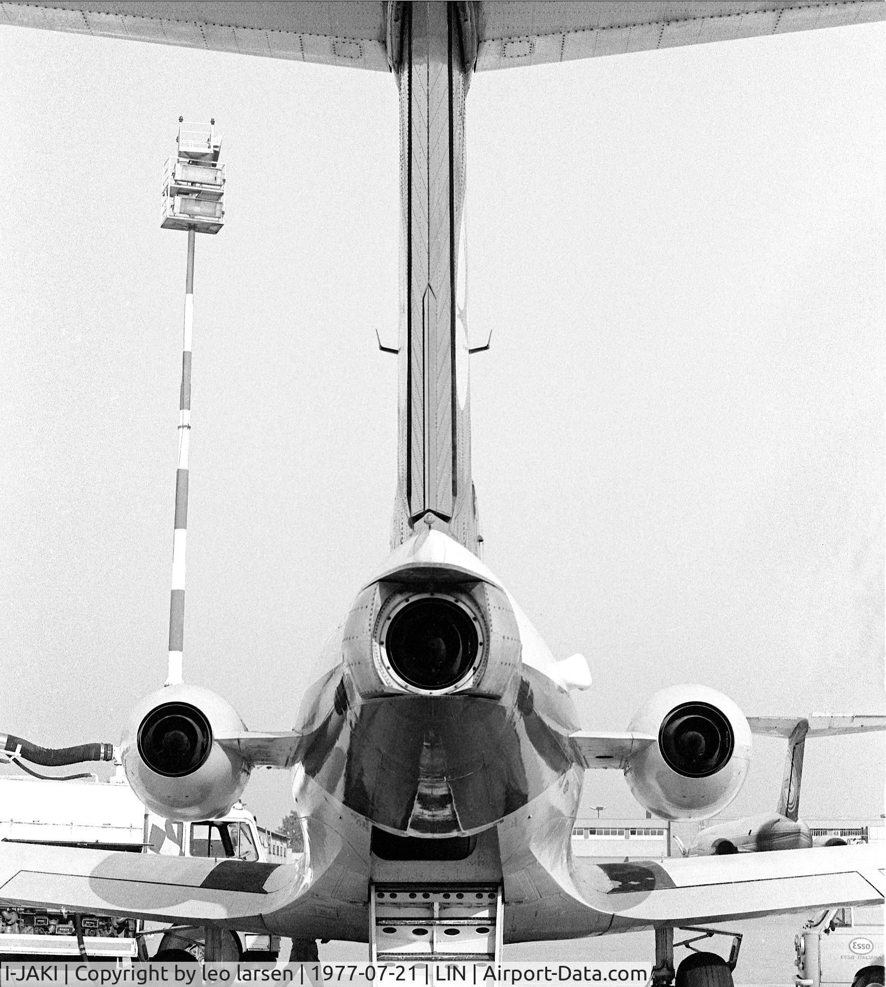 I-JAKI, 1975 Yakovlev Yak-40EC C/N 9141518, Linarte 21.7.1977
