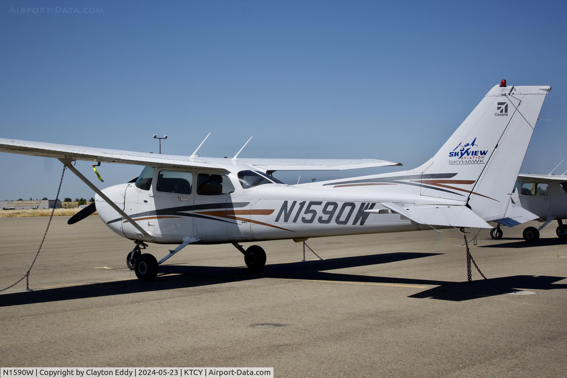 N1590W, 2005 Cessna 172R C/N 17281256, Tracy Airport in California 2024.
