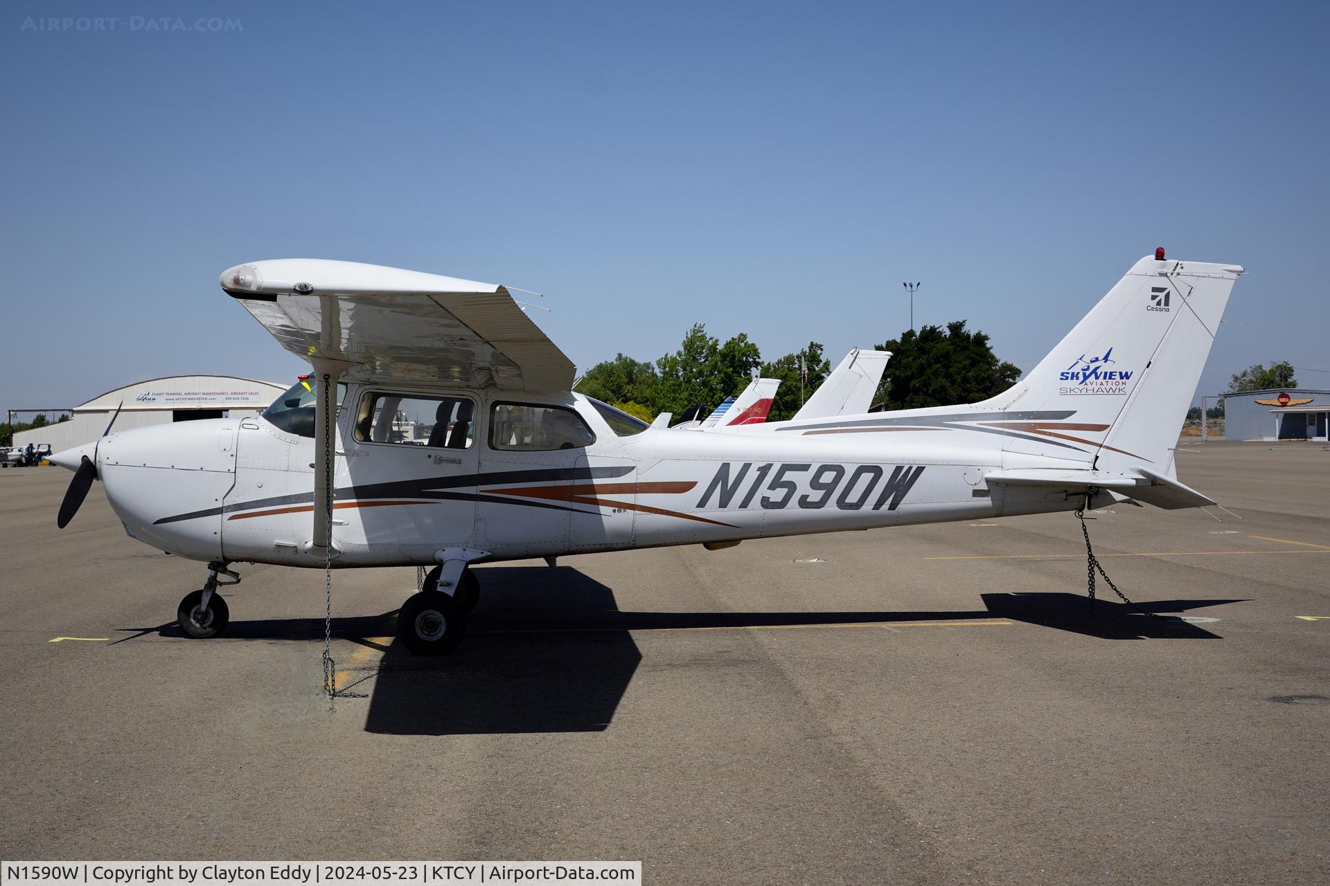 N1590W, 2005 Cessna 172R C/N 17281256, Tracy Airport in California 2024.