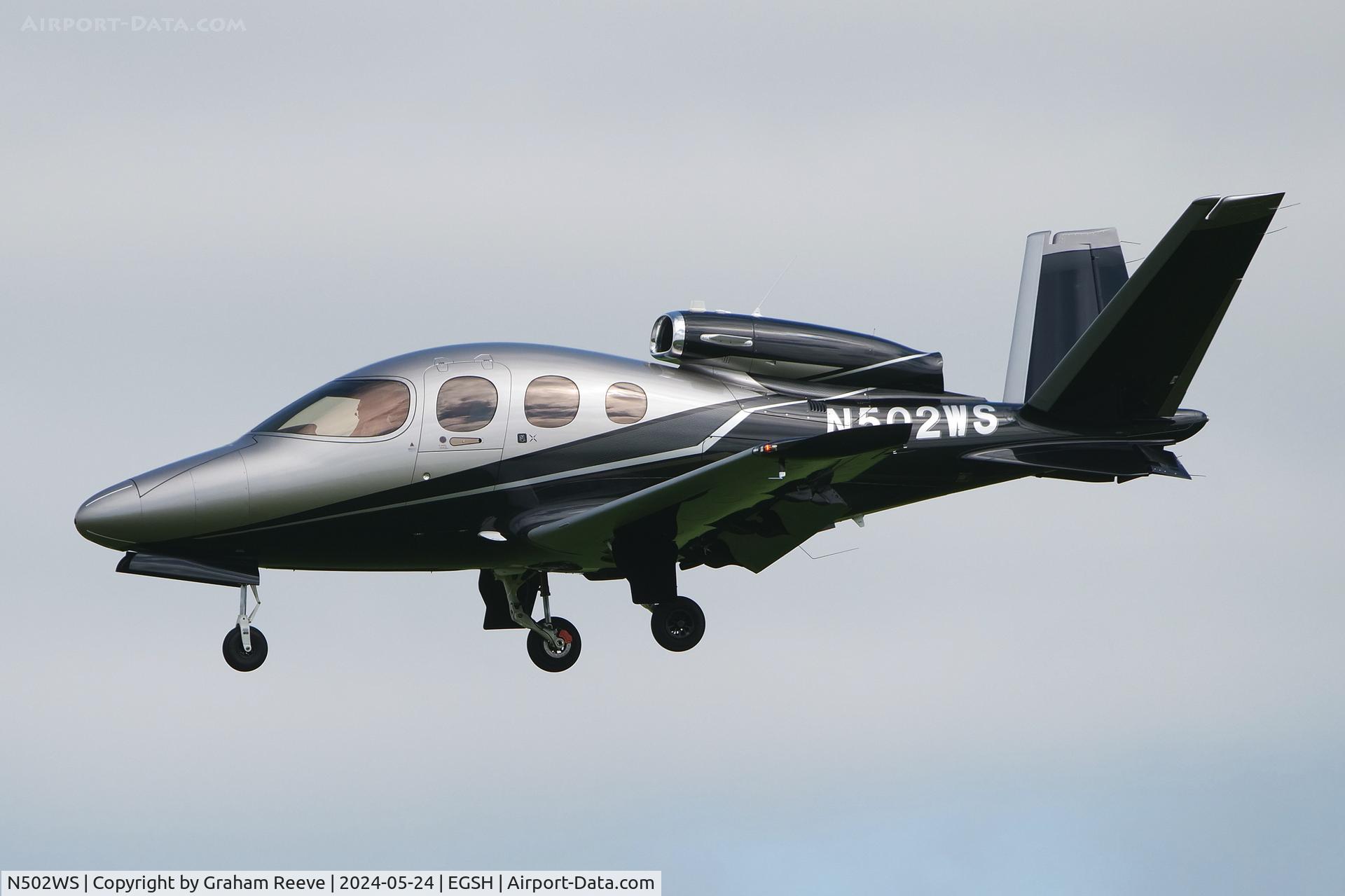 N502WS, 2021 Cirrus SF50 Vision C/N 0262, Landing at Norwich.