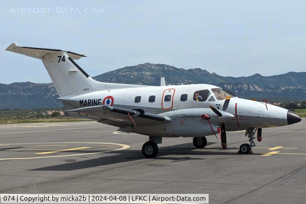 074, Embraer EMB-121 Xingu C/N 121-074, Parked