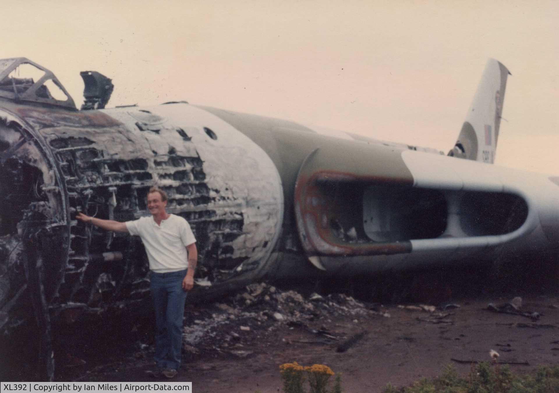 XL392, 1962 Avro Vulcan B.2 C/N Set 42, Avro Vulcan XL 392 at the fire dump at RAF Valley