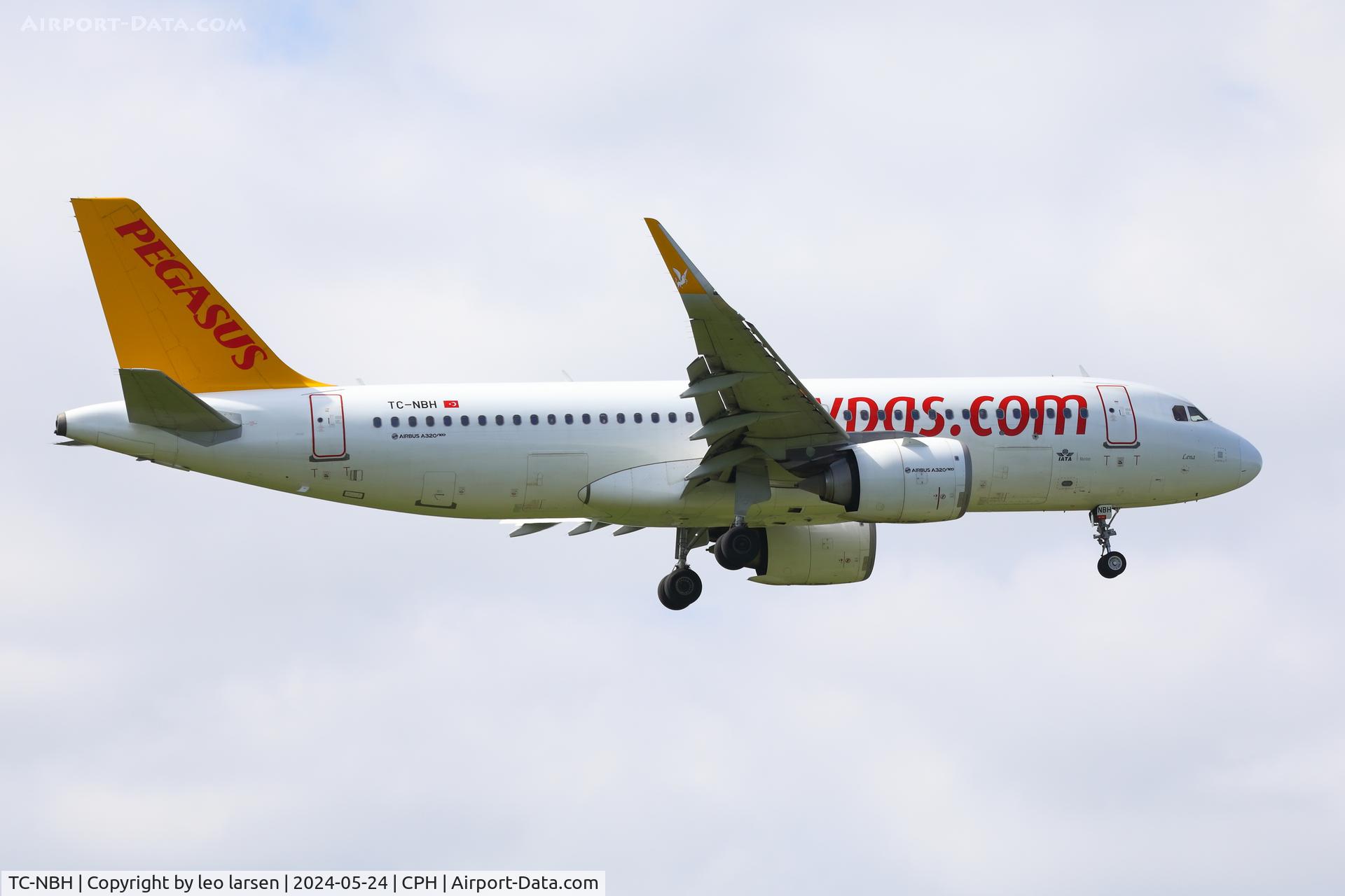 TC-NBH, 2016 Airbus A320-251N C/N 7399, Copenhagen 24.5.2024