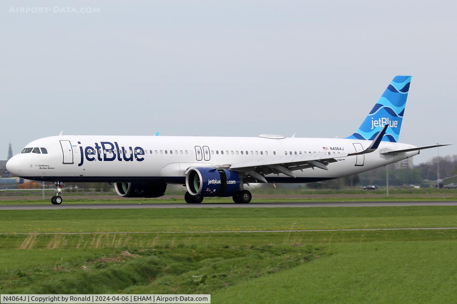 N4064J, Airbus A321-271NX C/N 10861, at spl