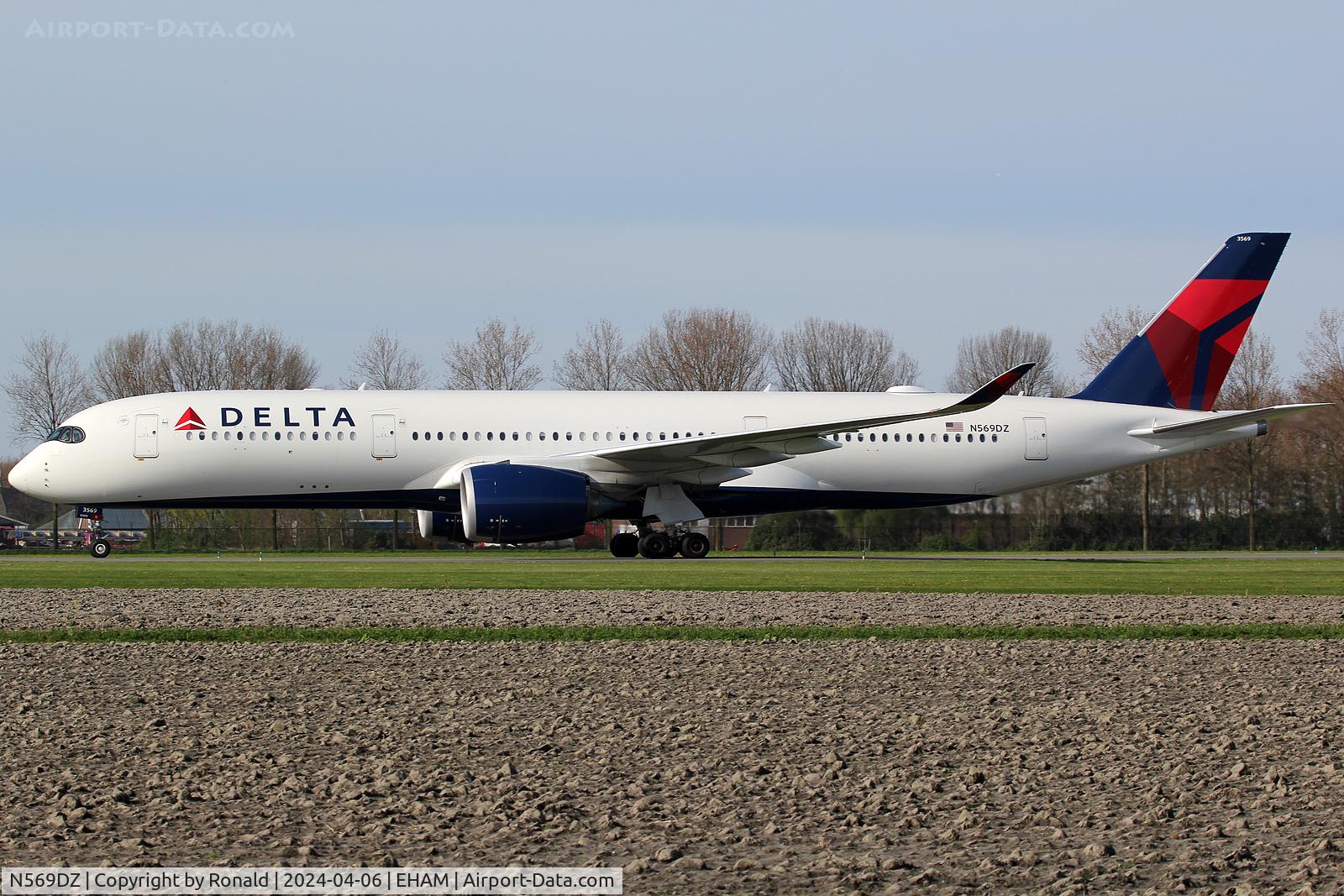 N569DZ, 2016 Airbus A350-941 C/N 027, at spl