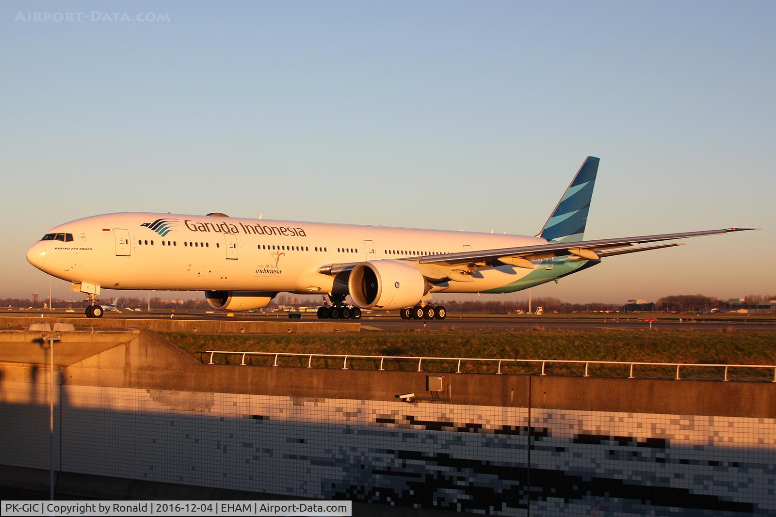 PK-GIC, 2013 Boeing 777-3U3/ER C/N 40075, at spl