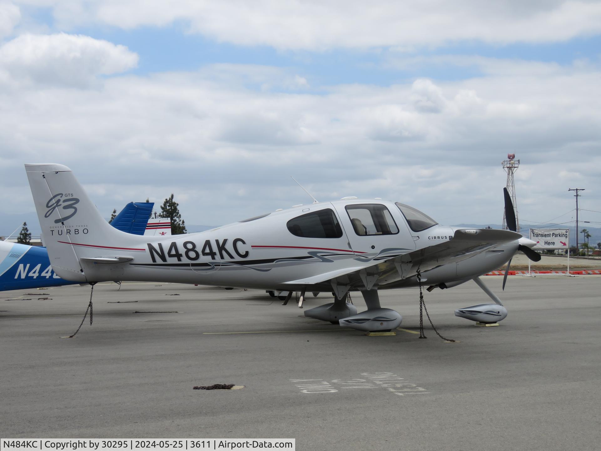 N484KC, 2007 Cirrus SR22TN G3 GTS C/N 2752, Parked