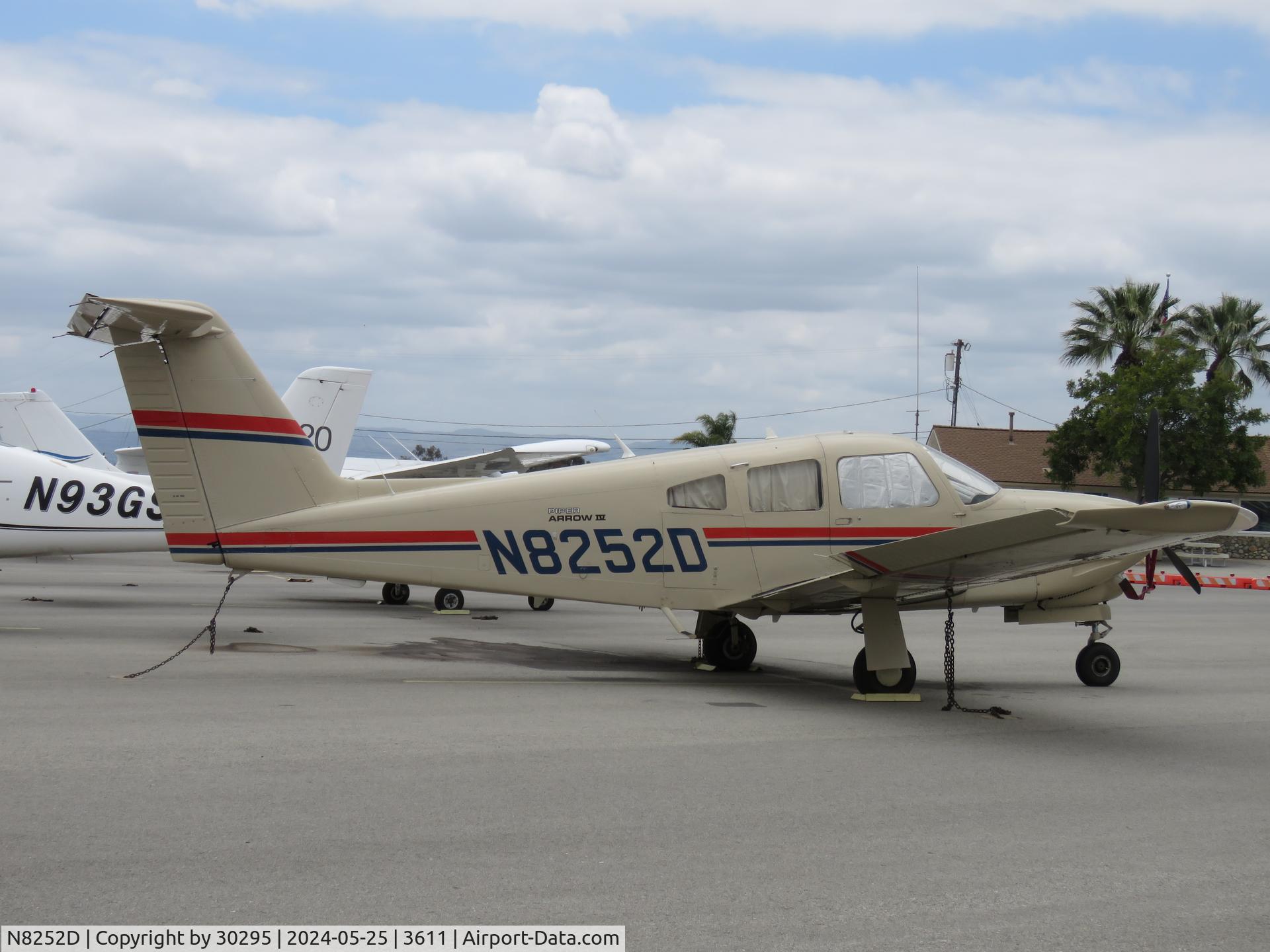 N8252D, 1982 Piper PA-28RT-201T Arrow IV C/N 28R-8331011, Parked