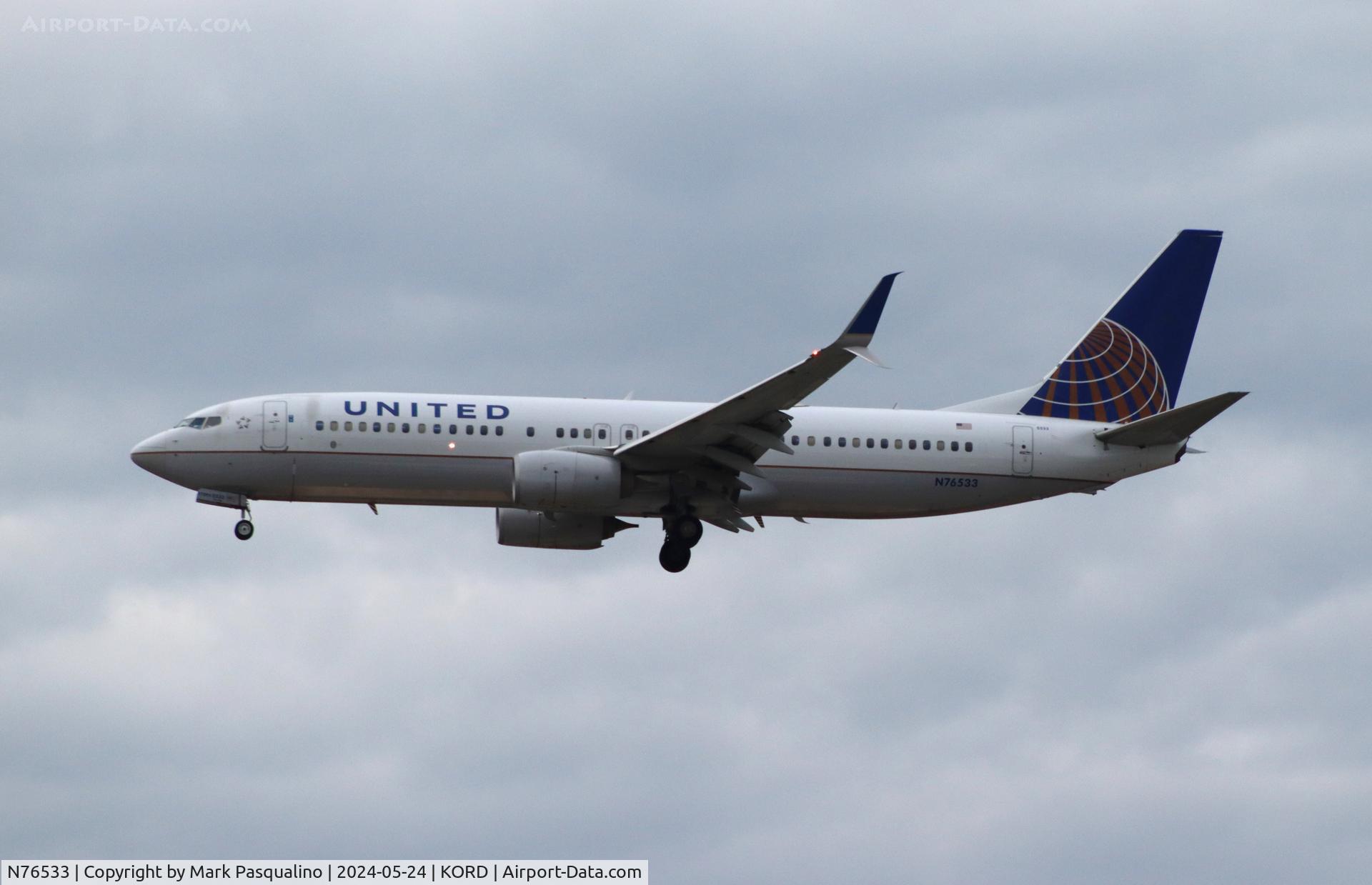 N76533, 2016 Boeing 737-824 C/N 62748, Boeing 737-824