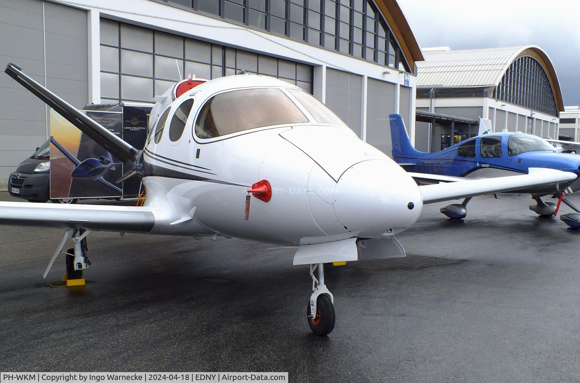 PH-WKM, 2018 Cirrus SF50 Vision C/N 0071, Cirrus SF50 Vision Jet at the AERO 2024, Friedrichshafen