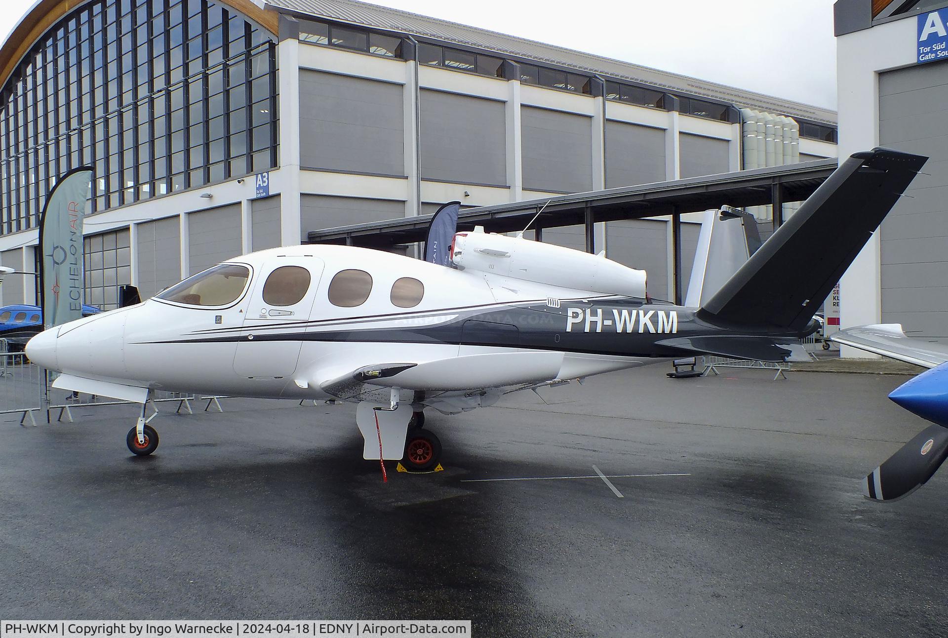PH-WKM, 2018 Cirrus SF50 Vision C/N 0071, Cirrus SF50 Vision Jet at the AERO 2024, Friedrichshafen
