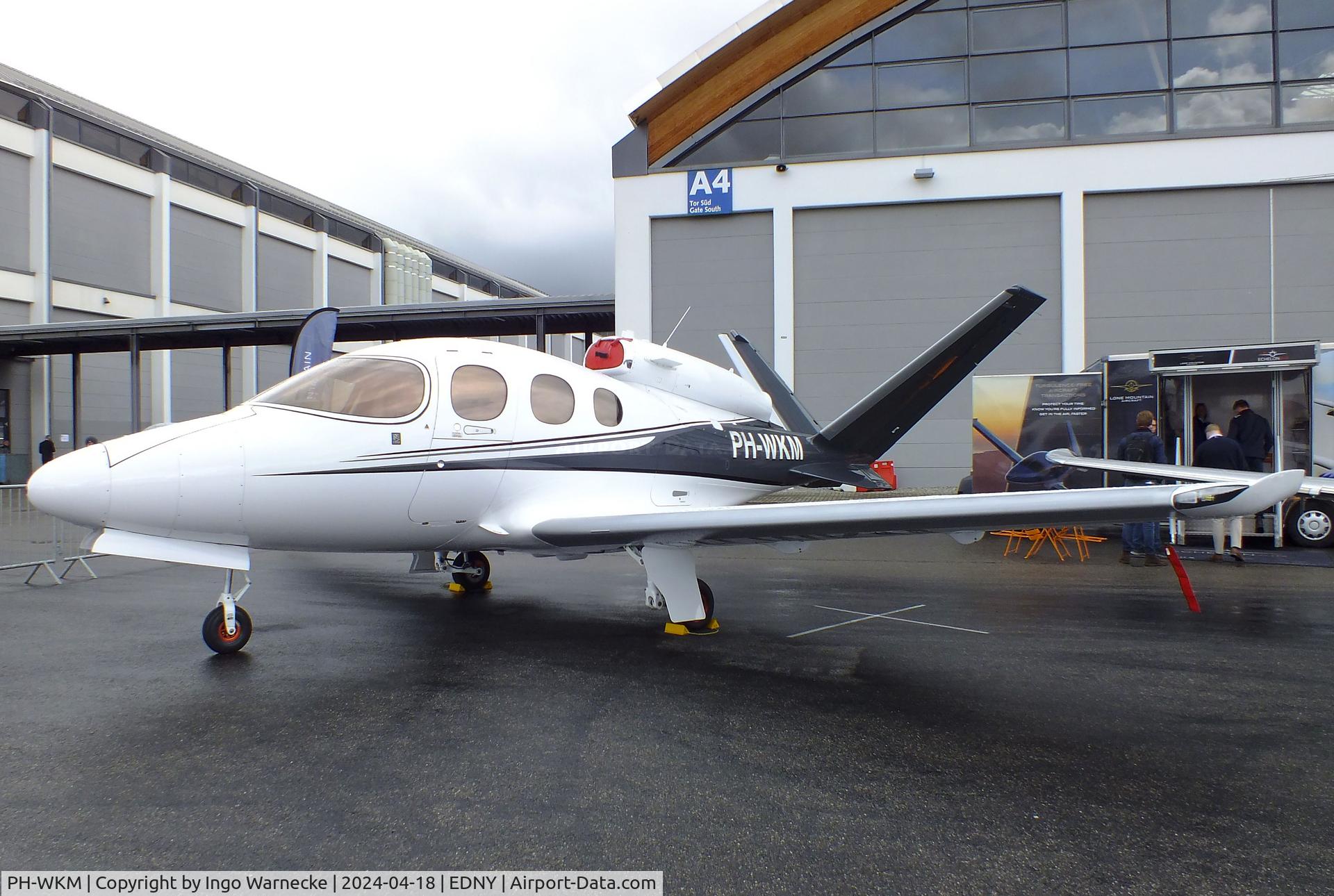 PH-WKM, 2018 Cirrus SF50 Vision C/N 0071, Cirrus SF50 Vision Jet at the AERO 2024, Friedrichshafen