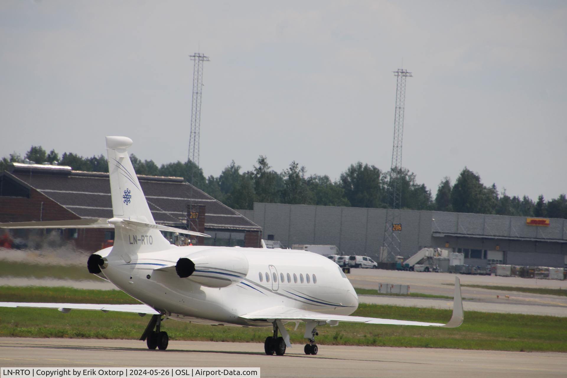 LN-RTO, 2017 Dassault Falcon 2000LX C/N 334, LN-RTO in OSL