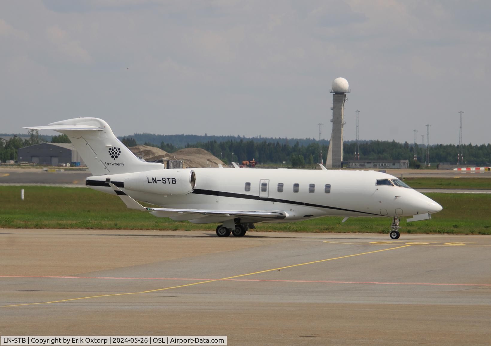 LN-STB, 2016 Bombardier Challenger 350 (BD-100-1A10) C/N 20639, LN-STB in OSL