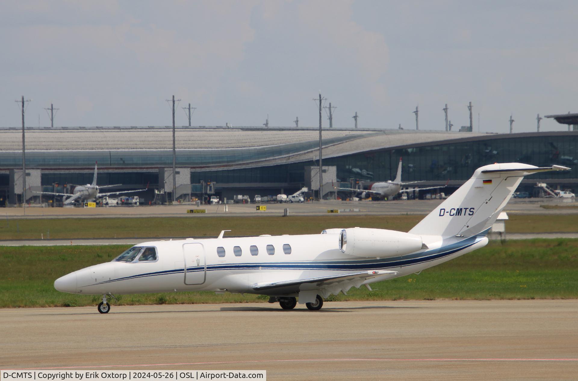 D-CMTS, 2015 Cessna 525C CitationJet CJ4 C/N 525C-0197, D-CMTS i OSL