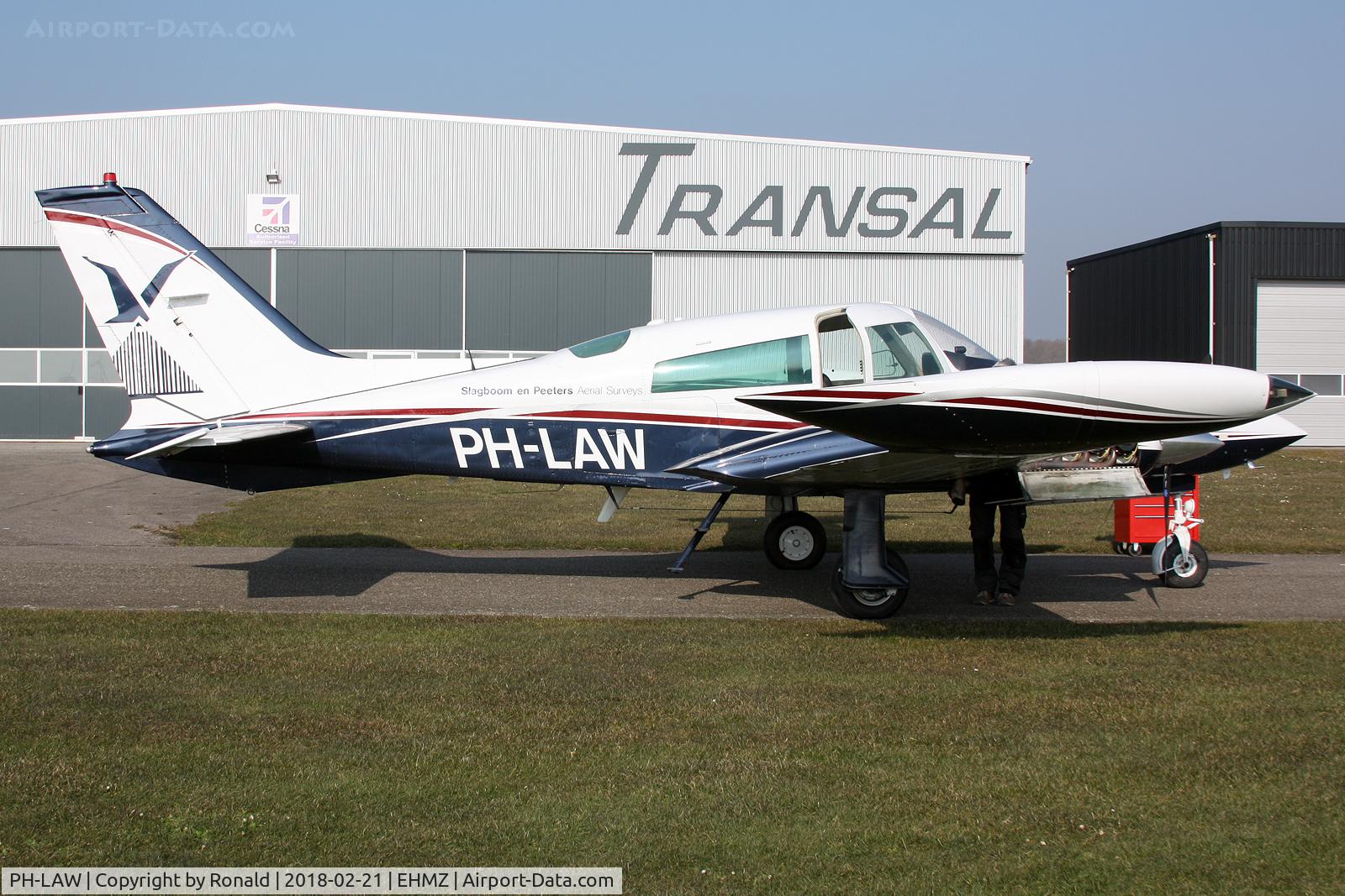 PH-LAW, Cessna T310R C/N 310R0096, at ehmz