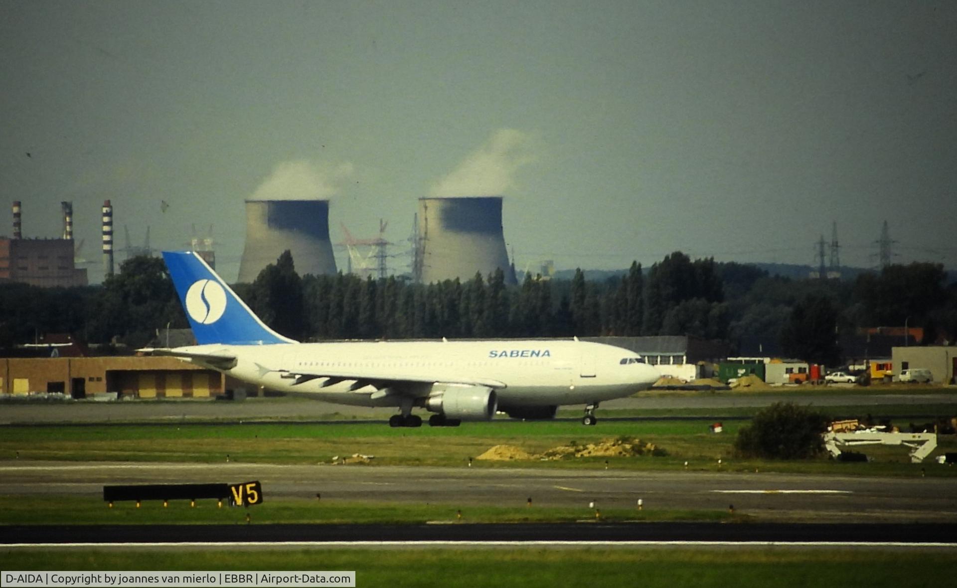 D-AIDA, 1987 Airbus A310-304/MRT C/N 434, ex-slide