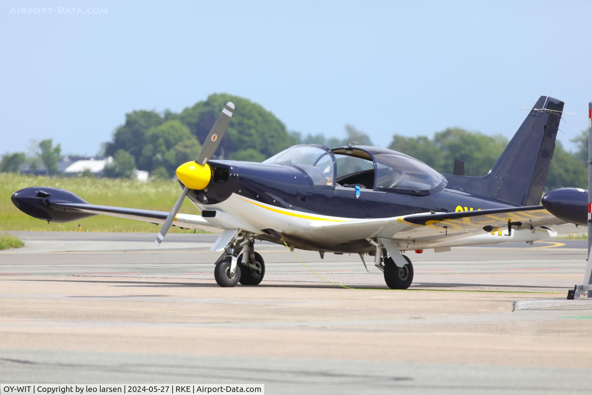 OY-WIT, 1978 SIAI Machetti SF.260 WR C/N 440, Roskilde 27.5.2024